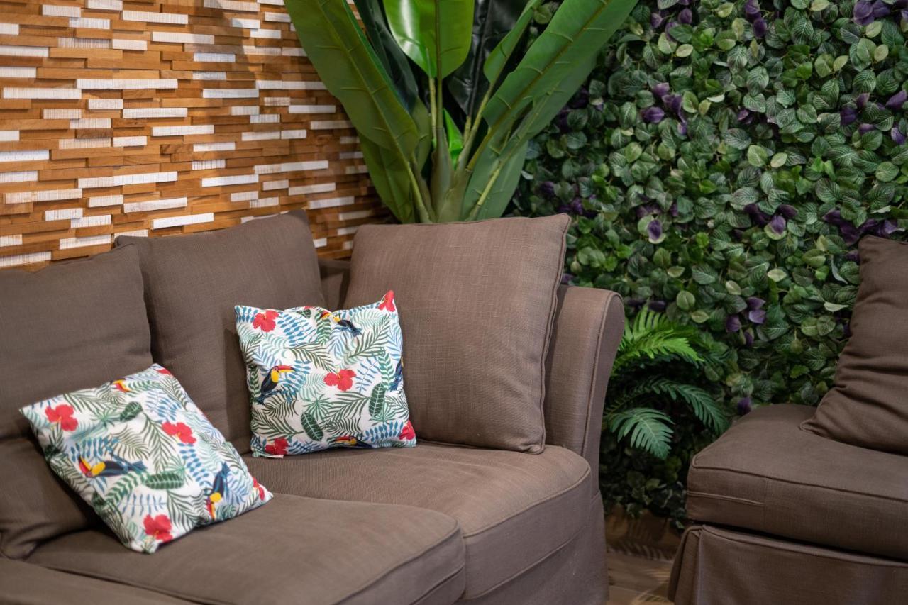Capstay Jungle Centre Ville & Netflix Valenciennes Bagian luar foto