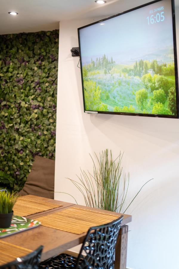 Capstay Jungle Centre Ville & Netflix Valenciennes Bagian luar foto